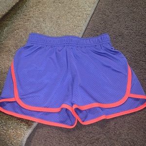 BCG kids shorts size M